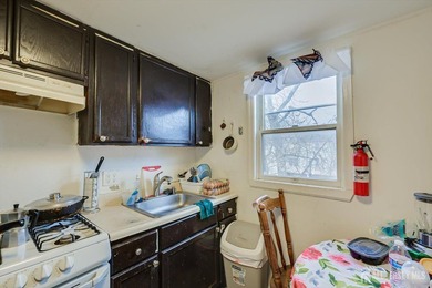 Incredible opportunity to Own and Rent !!! 1/2 Duplex 2-Family - photo 20