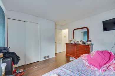 Incredible opportunity to Own and Rent !!! 1/2 Duplex 2-Family - photo 22
