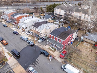 Incredible opportunity to Own and Rent !!! 1/2 Duplex 2-Family - photo 26