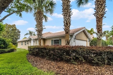 Lake Townhome/Townhouse For Sale in Orlando, Florida