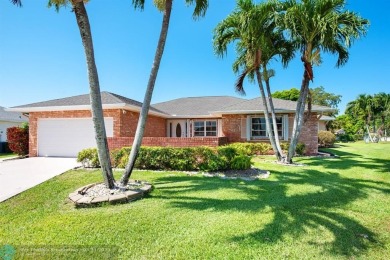 Lake Home For Sale in Boynton Beach, Florida