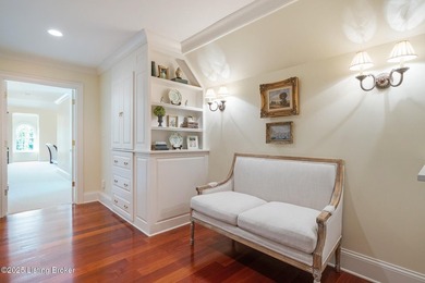 Welcome to elegance redefined at this beautiful estate nestled - photo 45