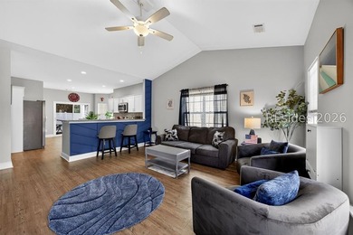 FIRST FLOOR with rare fenced in yard! Enjoy easy, single-level - photo 5