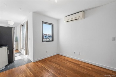 Located on North 7th Street in the heart of Williamsburg, this - photo 4