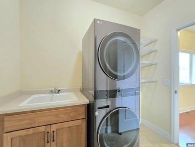 Contemporary single-level 3br, 2ba, plus office/den home in - photo 15