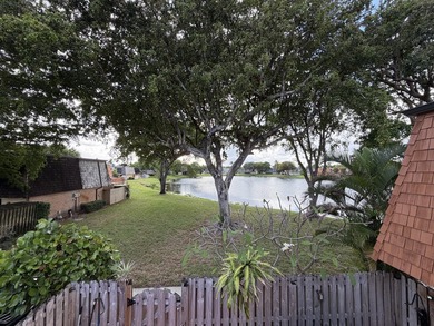MOTIVATED SELLER: Welcome to this well maintained 2 bed 2 bath - photo 16