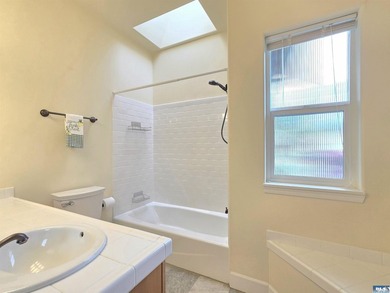 Contemporary single-level 3br, 2ba, plus office/den home in - photo 20