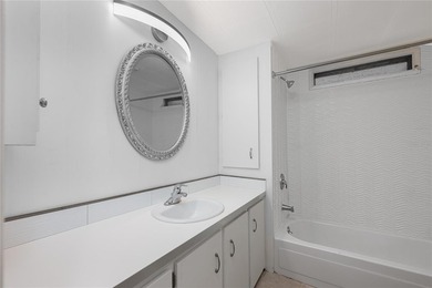 Stunning Lakefront Living in Charming Montverde
Welcome to this - photo 22