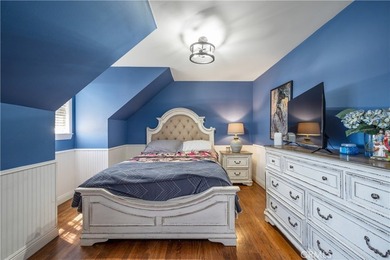Welcome home to this beautiful 4-bedroom, 2-bathroom home - photo 25