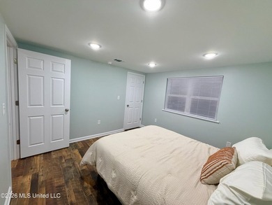Riverfront Retreat With Panoramic Views, Sandbar Access & Boat - photo 34