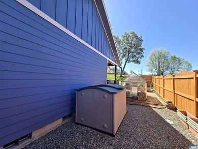 Contemporary single-level 3br, 2ba, plus office/den home in - photo 37