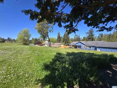 Contemporary single-level 3br, 2ba, plus office/den home in - photo 44