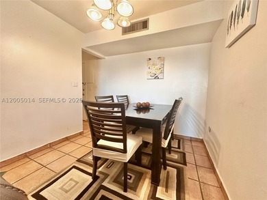 Modern 1 bed + den, 1.5 bath residence in a beachfront building - photo 7