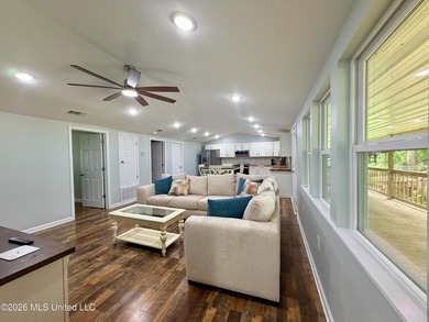 Riverfront Retreat With Panoramic Views, Sandbar Access & Boat - photo 48