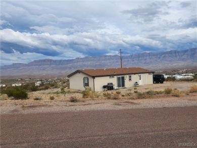 Lake Mead Home For Sale in Meadview Arizona
