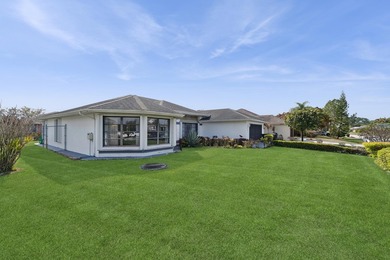 Welcome to this beautifully maintained 3-bedroom, 2-bathroom - photo 6