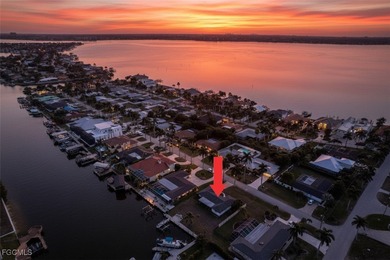 Caloosahatchee River Home For Sale in Cape Coral Florida