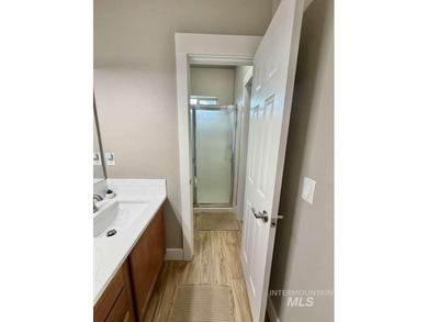 This fully refreshed, fully furnished end-unit townhouse blends - photo 13
