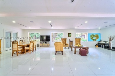Exceptional opportunity to own a beautifully renovated 5-acre - photo 13
