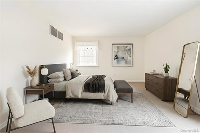 Stunning Hamptons Summer Getaway - A Perfect Blend of Comfort - photo 13