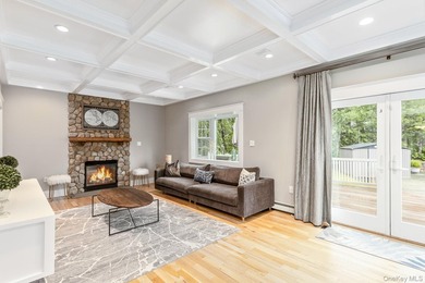 Exquisite Resort-Style Retreat in East Quogue. Recently - photo 13