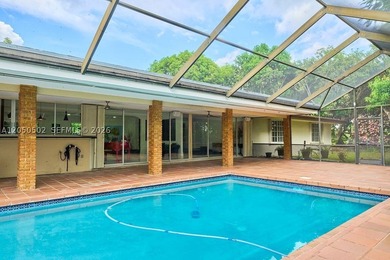 Exceptional opportunity to own a beautifully renovated 5-acre - photo 15