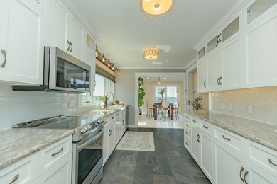 Step into timeless elegance with this extraordinary 1899 - photo 17