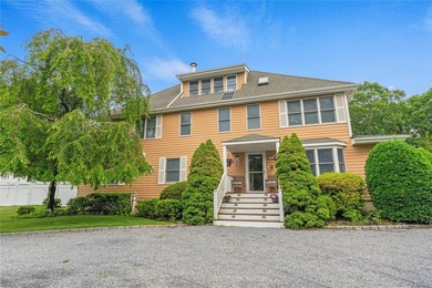 Stunning Hamptons Summer Getaway - A Perfect Blend of Comfort - photo 19