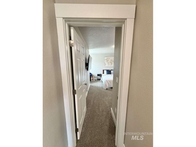 This fully refreshed, fully furnished end-unit townhouse blends - photo 20