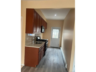 Live Rent-Free in This Beautiful TWO-Family Home! LAYOUT LIKE A - photo 10