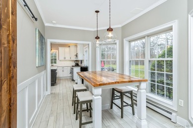 Exquisite Resort-Style Retreat in East Quogue. Recently - photo 20