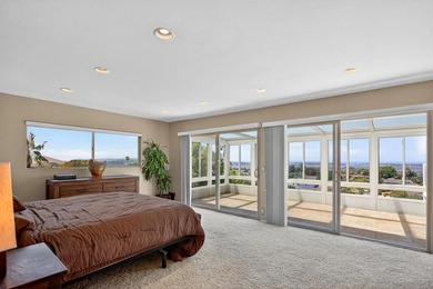 Commanding one of San Diego's most spectacular vantage points - photo 23