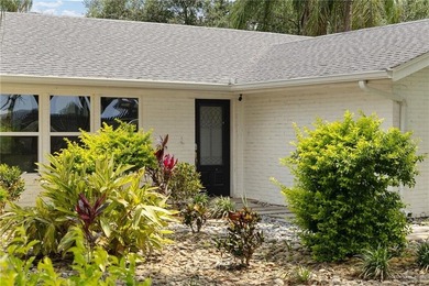 Stunning lakefront home sitting on over an acre in the exclusive - photo 4