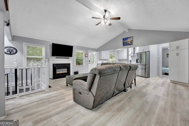 3,930sqft Private Lakefront Retreat, Modern Upgrades/230'lakefrnt - photo 25
