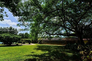 Exceptional opportunity to own a beautifully renovated 5-acre - photo 25