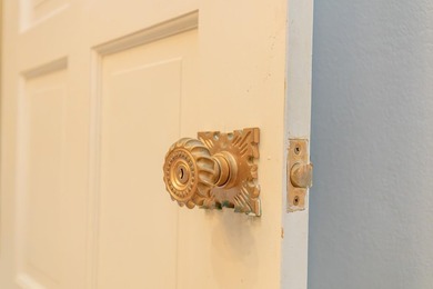 Step into timeless elegance with this extraordinary 1899 - photo 26