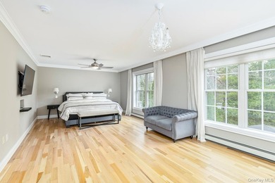 Exquisite Resort-Style Retreat in East Quogue. Recently - photo 26