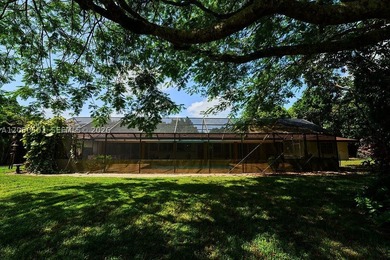 Exceptional opportunity to own a beautifully renovated 5-acre - photo 27