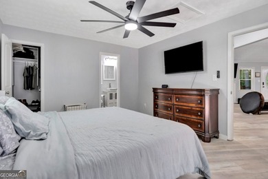 3,930sqft Private Lakefront Retreat, Modern Upgrades/230'lakefrnt - photo 38