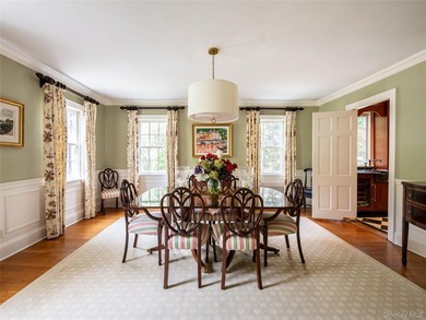 Quintessential Munsey Park - this stately, grand brick colonial - photo 10