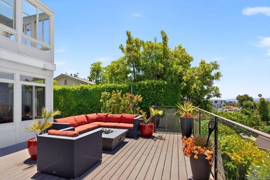 Commanding one of San Diego's most spectacular vantage points - photo 44