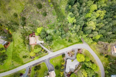 Be the Sunshine on Bell Hill! Experience the perfect blend of - photo 46