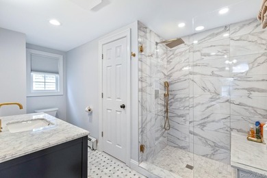 Exquisite Resort-Style Retreat in East Quogue. Recently - photo 49