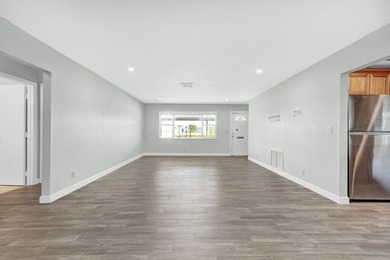 Immaculate and beautifully updated single-family home in - photo 21