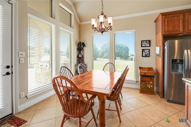 This breathtaking and spacious residence is ideally located on 4 - photo 10
