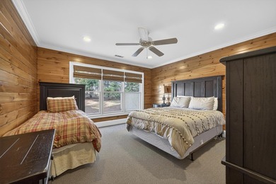Nestled among the pines in the heart of Cuscowilla, this - photo 42