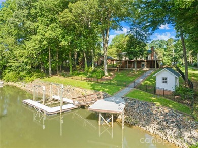 Lake Norman waterfront living at its best in this beautifully - photo 3