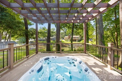 Lake Norman waterfront living at its best in this beautifully - photo 5