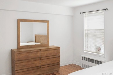 This sunlit, 1BDR apartment (top floor) has eastern and southern - photo 9
