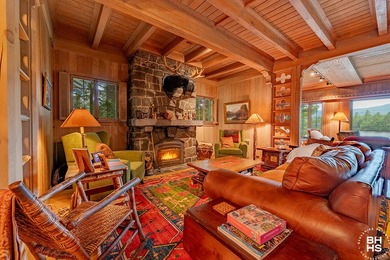 An iconic and classic Adirondack Lake Placid waterfront home - photo 7